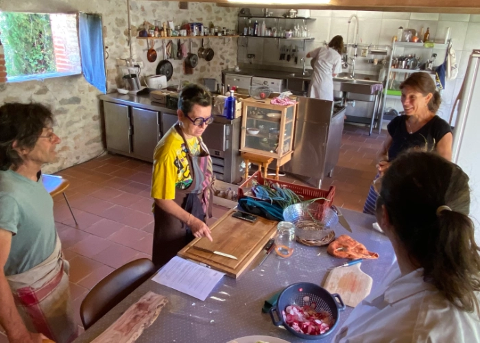 Cusine collective à Permaterra.
