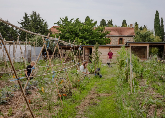 Infrastructures jardin potager du Mas Alavall.