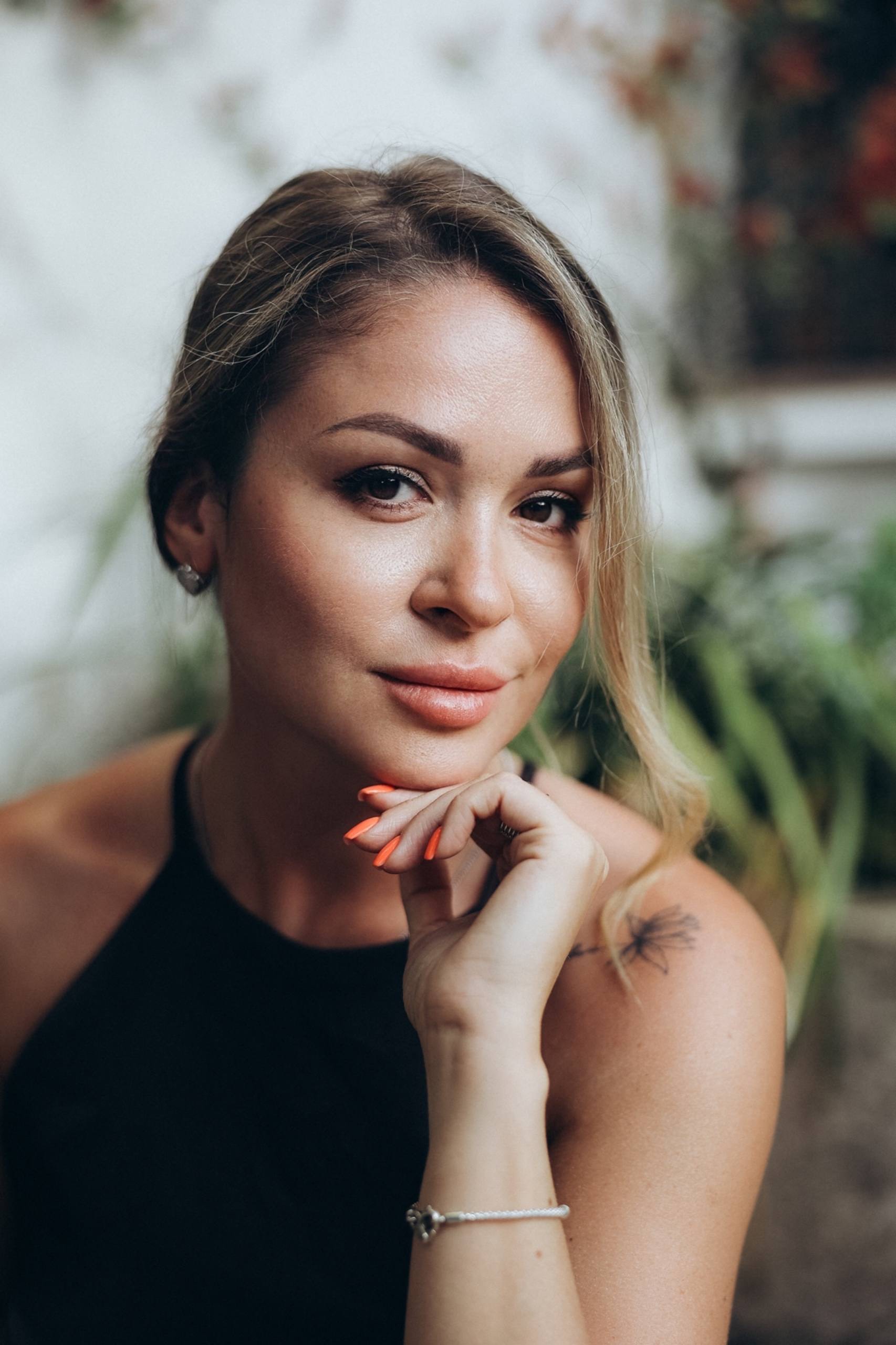 Гладка Вікторія