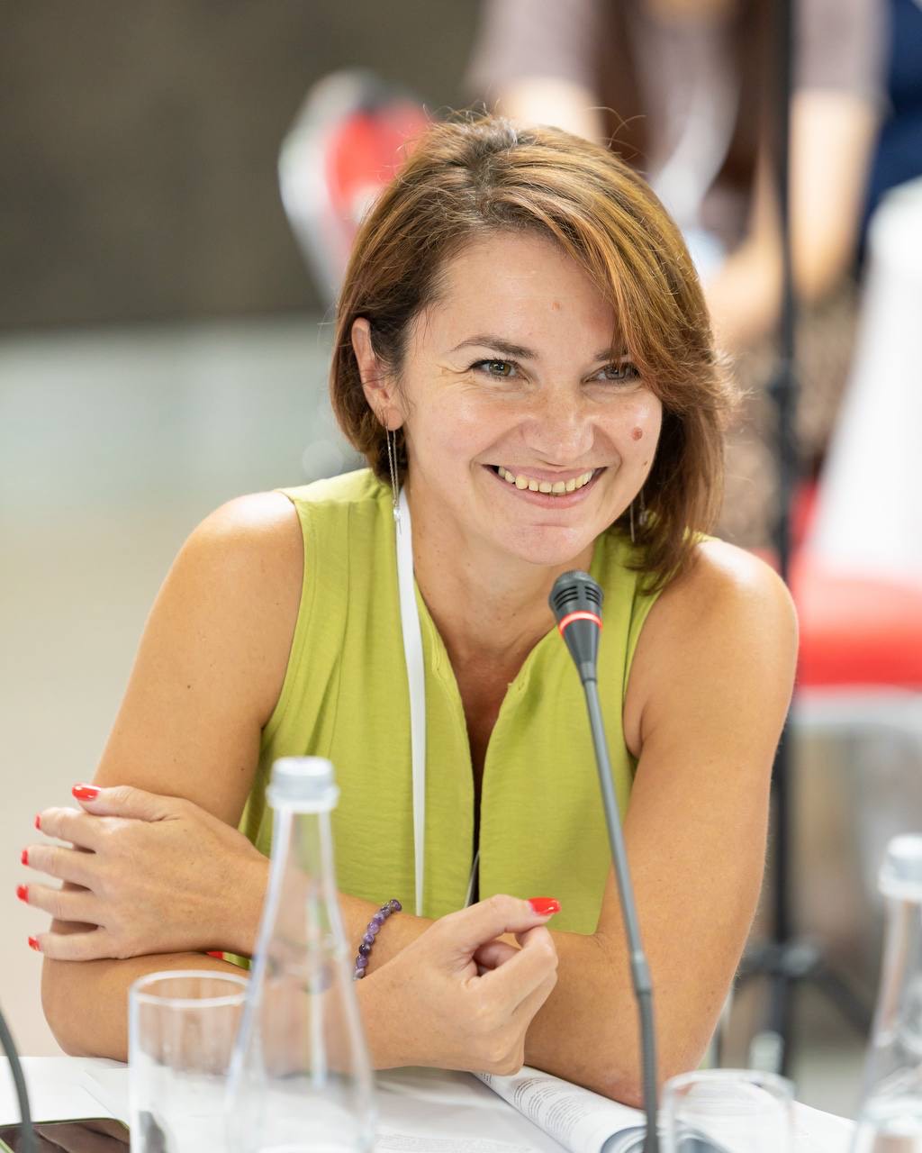 Шолох Олена