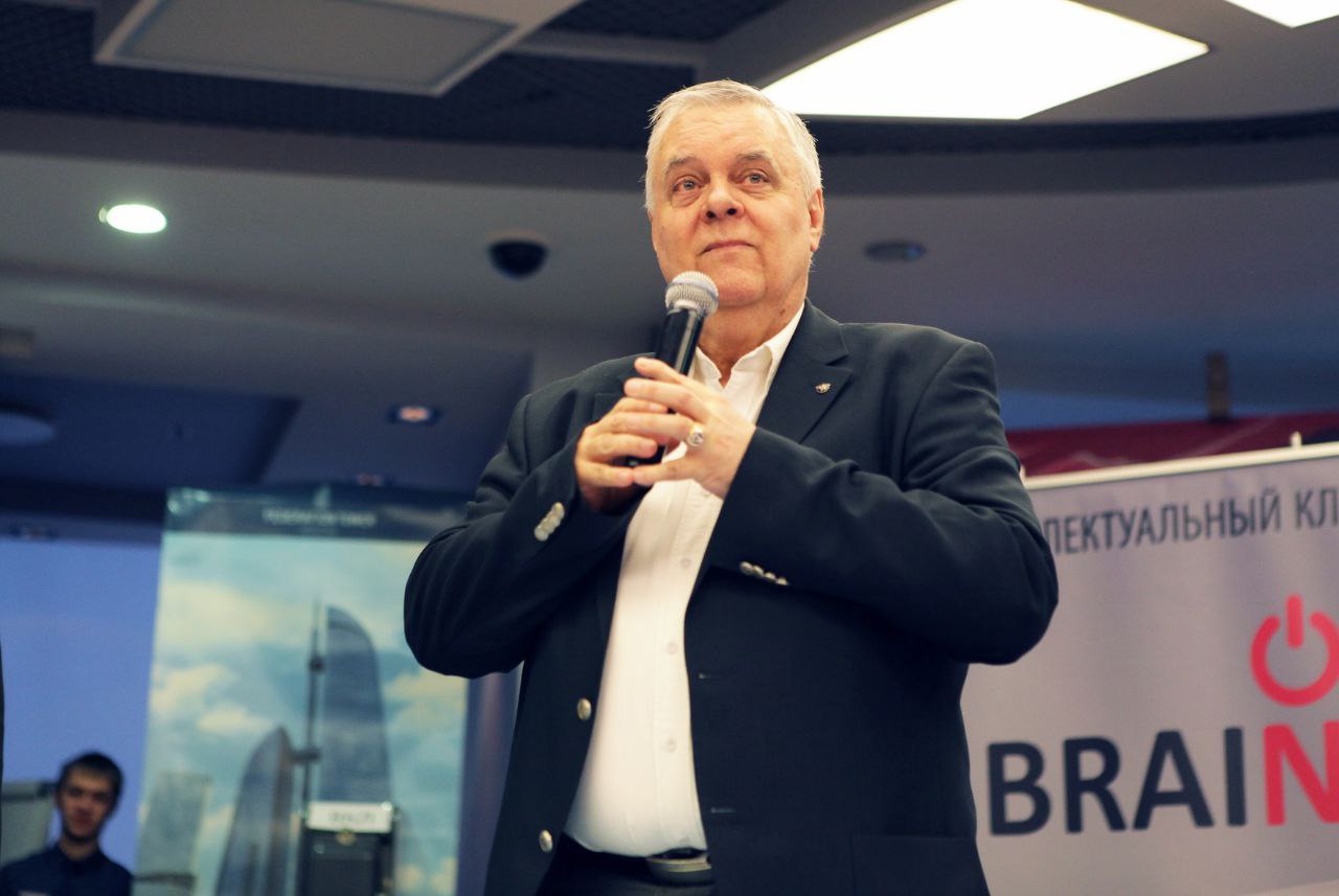 Френк П’юселик