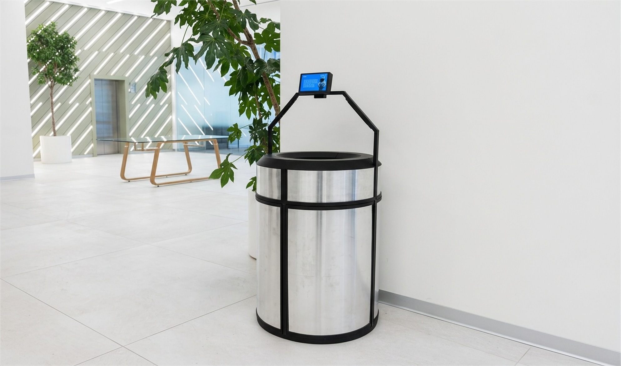 Умная урна BPA с компьютерным зрением для автоматической сортировки отходов