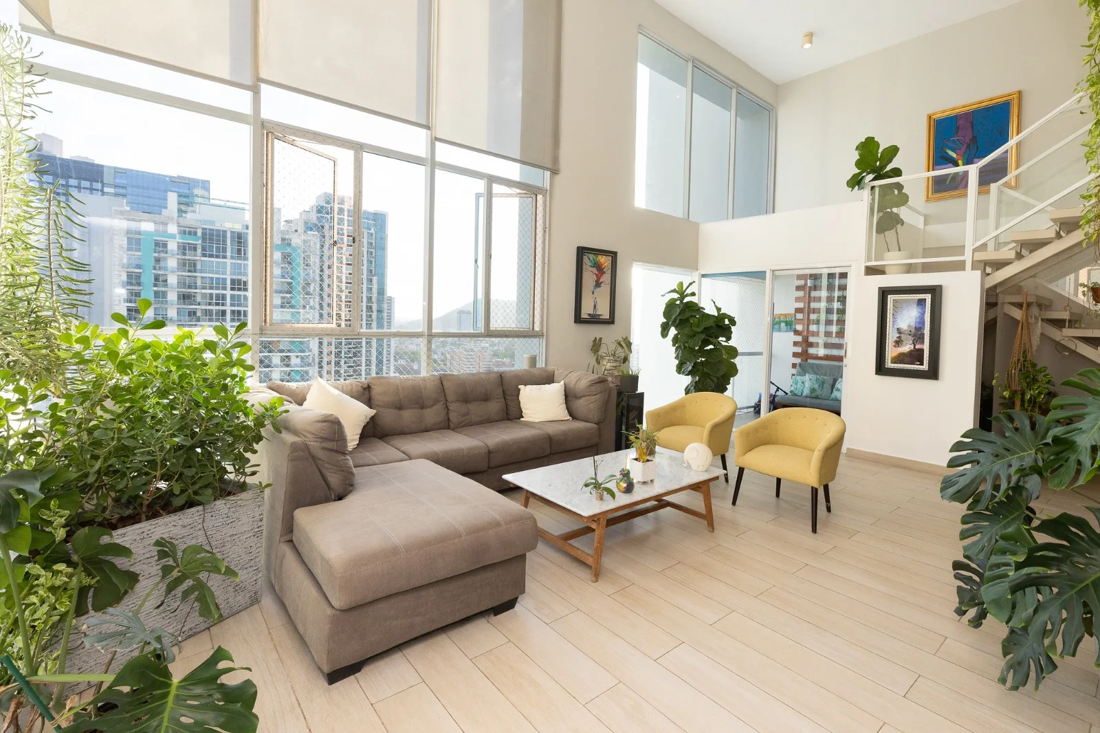 2 BR Loft for Sale on Avenida Balboa, Panama City