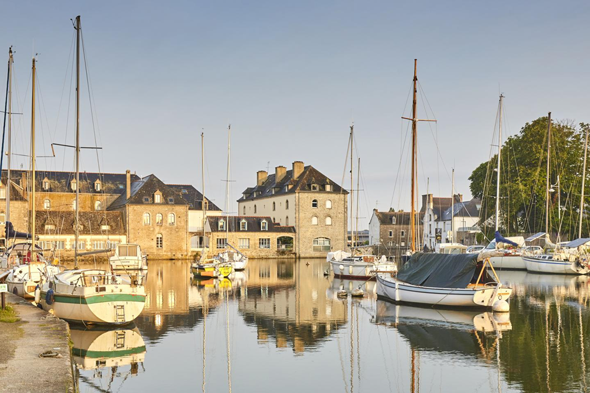 port de pont l'abbé bateaux canal
