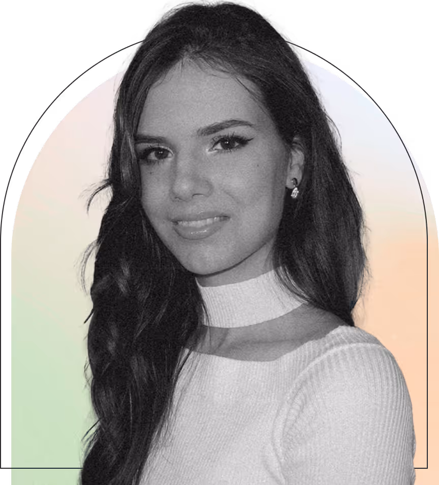 A stylistic headshot of María Macarrón.