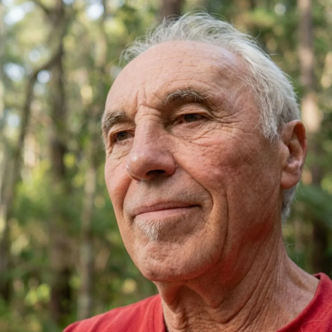 Photo de Joel Bergeron formateur Permaterra pour la formation Greffe des arbres fruitiers.