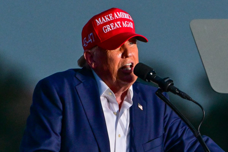 La retirada del candidato de Trump para dirigir la DEA: un giro inesperado