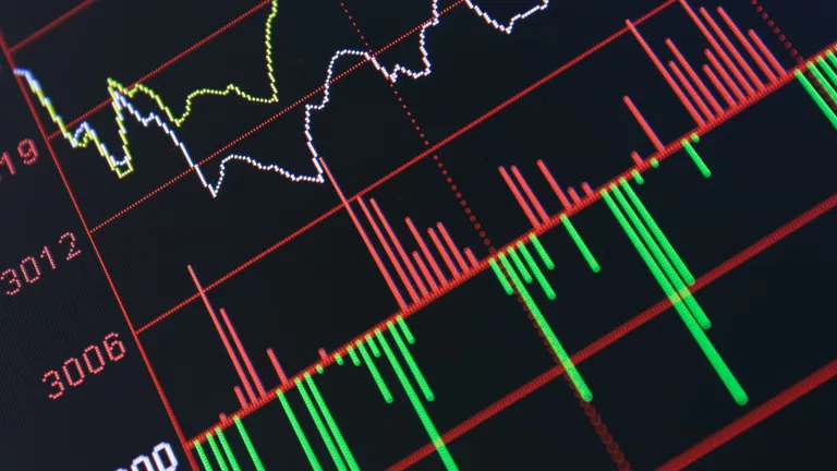 El S&P 500 Cierra a la Baja tras Sorpresa Inflacionaria: Análisis y Claves