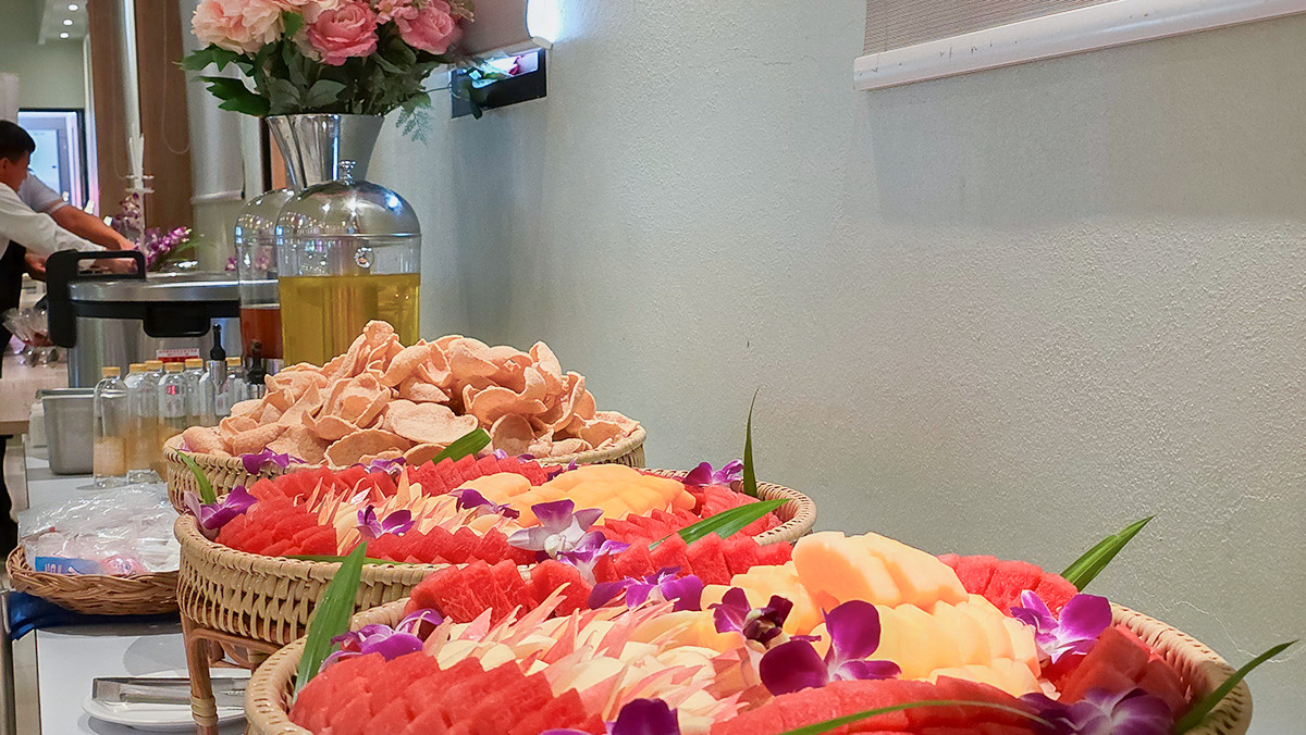 บุฟเฟ่ต์ผลไม้