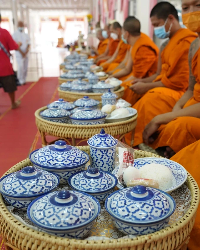 ฮั่วเซ่งฮง ชุดขันโตกอาหารถวายพระ