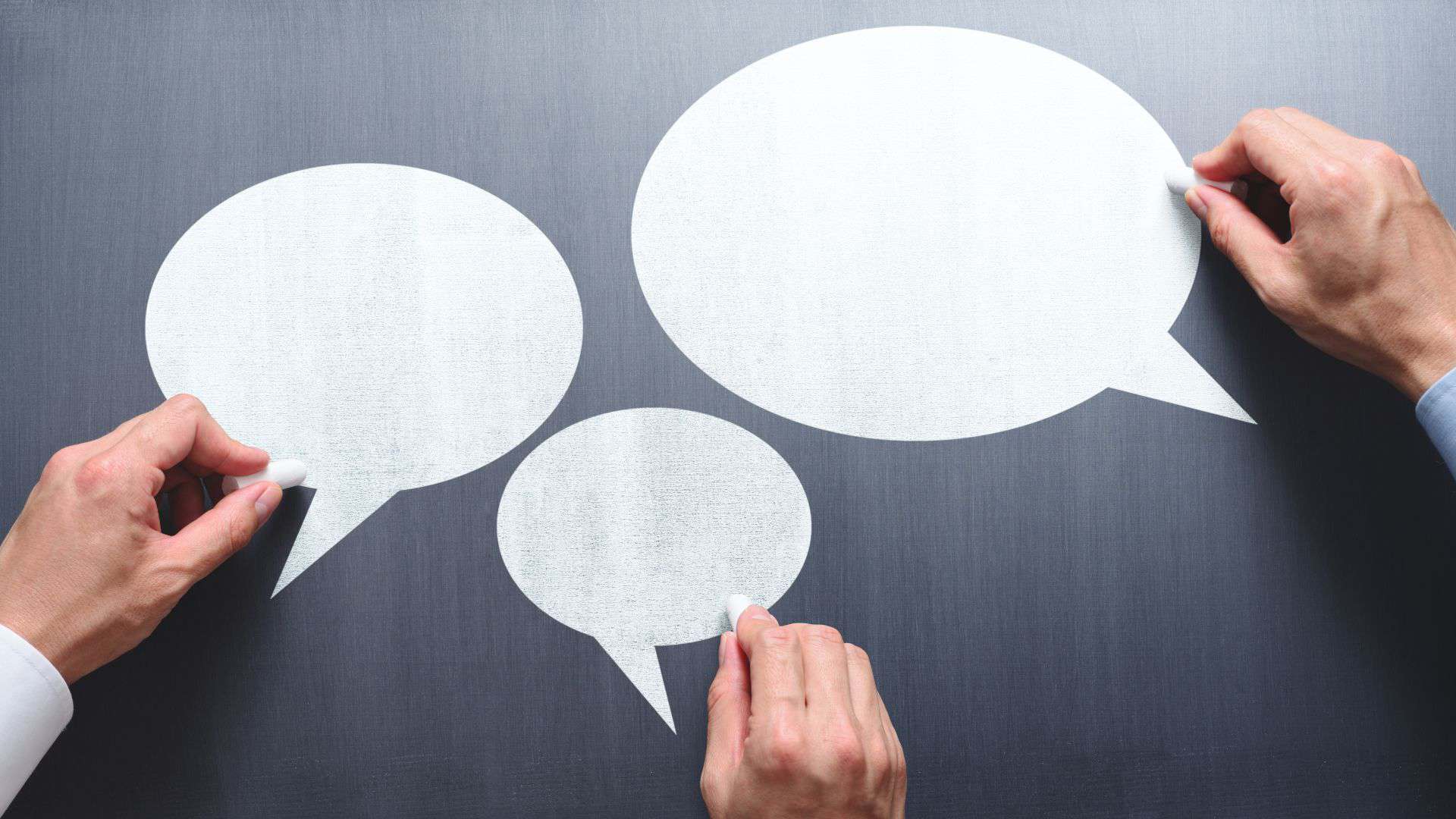 What are the most effective ways to communicate information and updates to a carer?