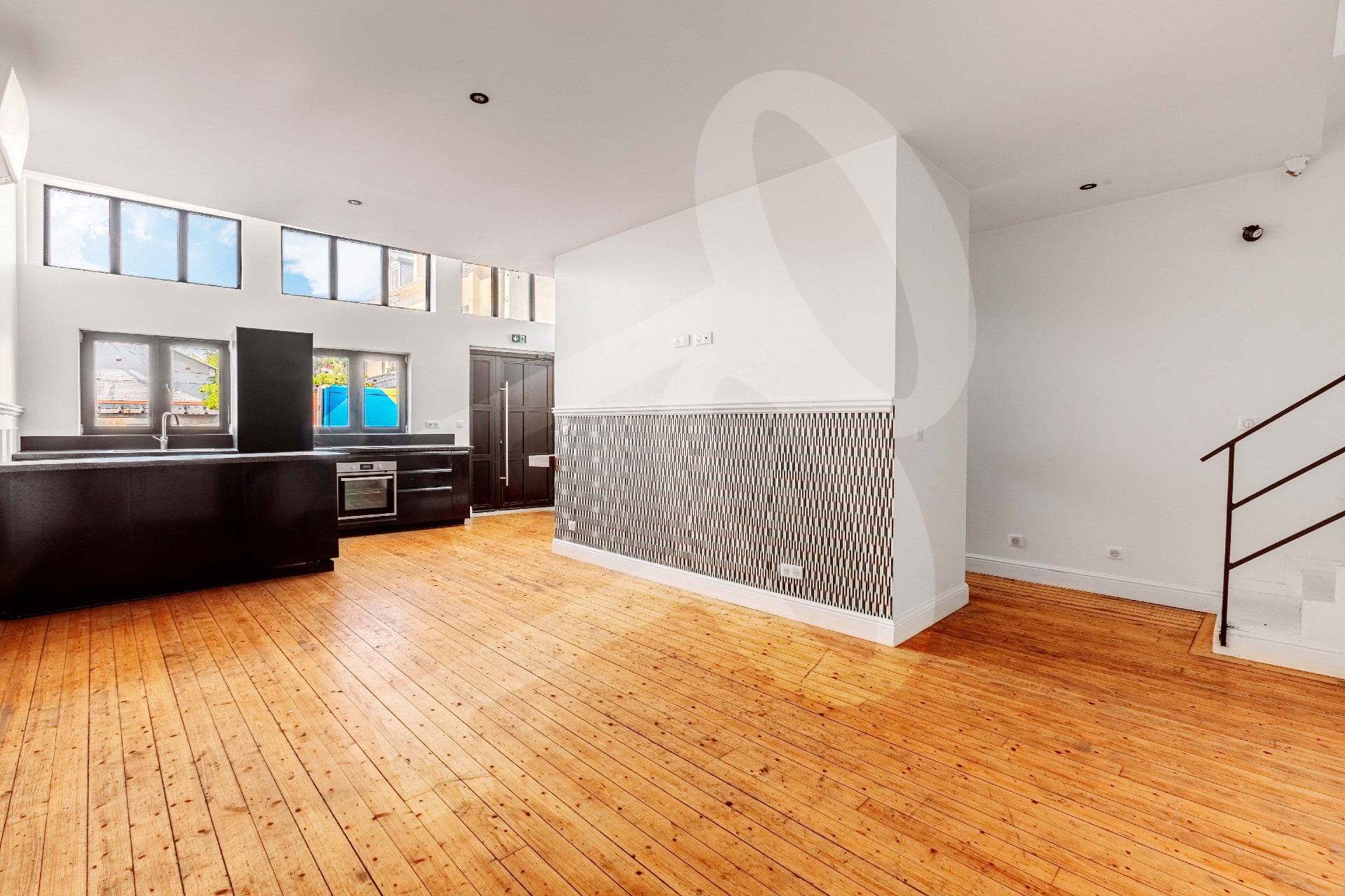 LOFT ATYPIQUE DE 164m2 