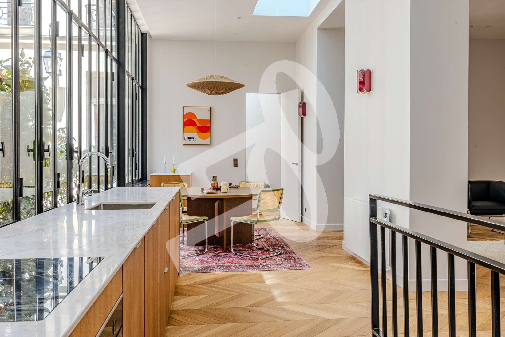 Exceptionnel 4 pièces traversant avec réserve — 124 m² Carrez, Paris 1er