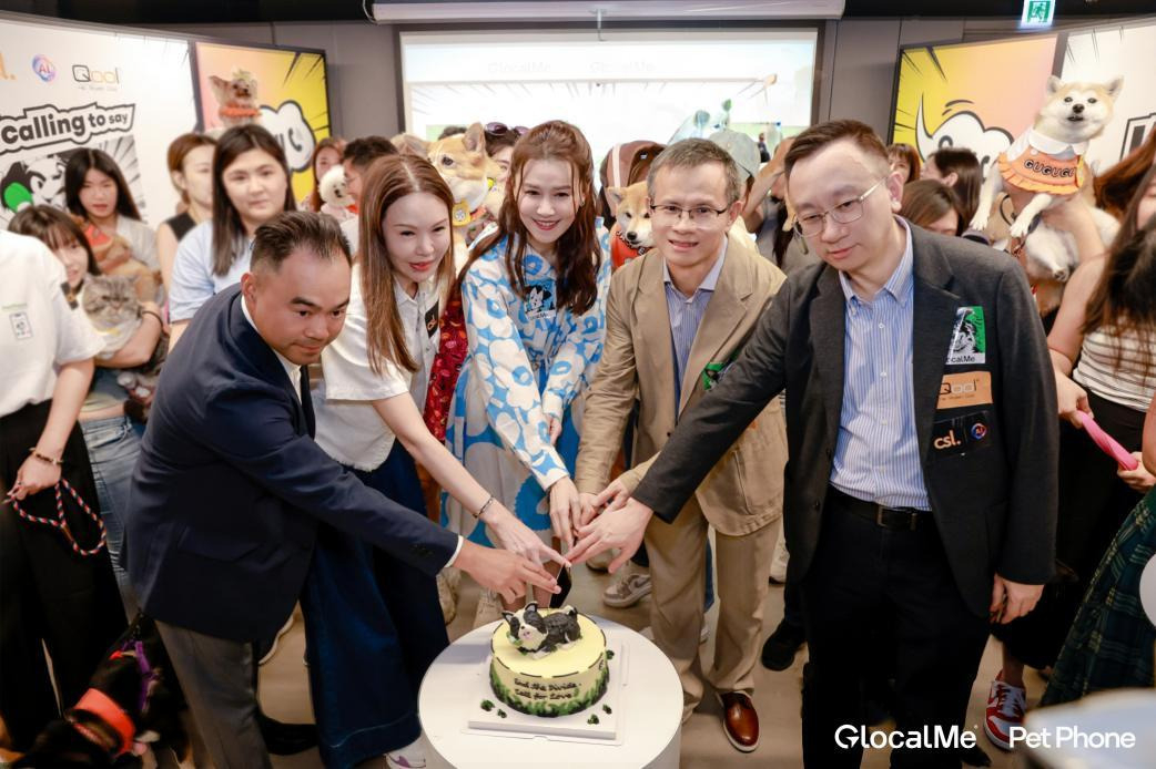Group photo at the product sales launch ceremony / Source: GlocalMe (EZ Newswire)