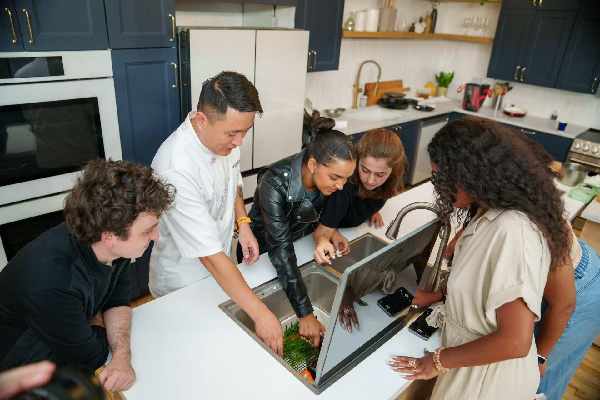 Chinese Dishwasher Gains Traction in North America, Emerges as Global Choice / Source:  Fotile (EZ Newswire)