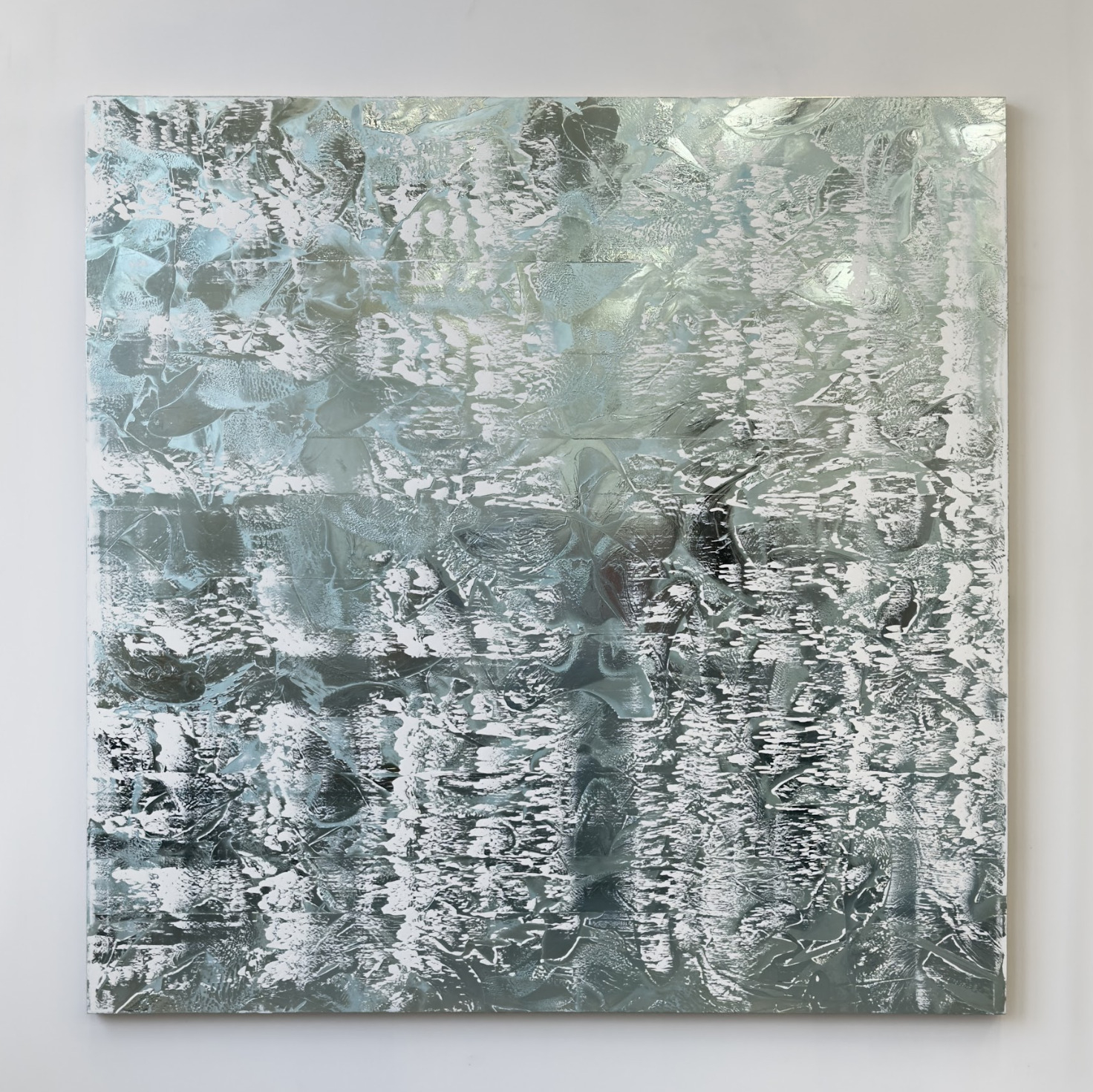 “Liquid Luminor (V35R),” 2019–2024. Oil over chrome over acrylic on silkscreen, 84 x 84 inches (213 x 213 cm) / Source: The Sphere Gallery (EZ Newswire)
