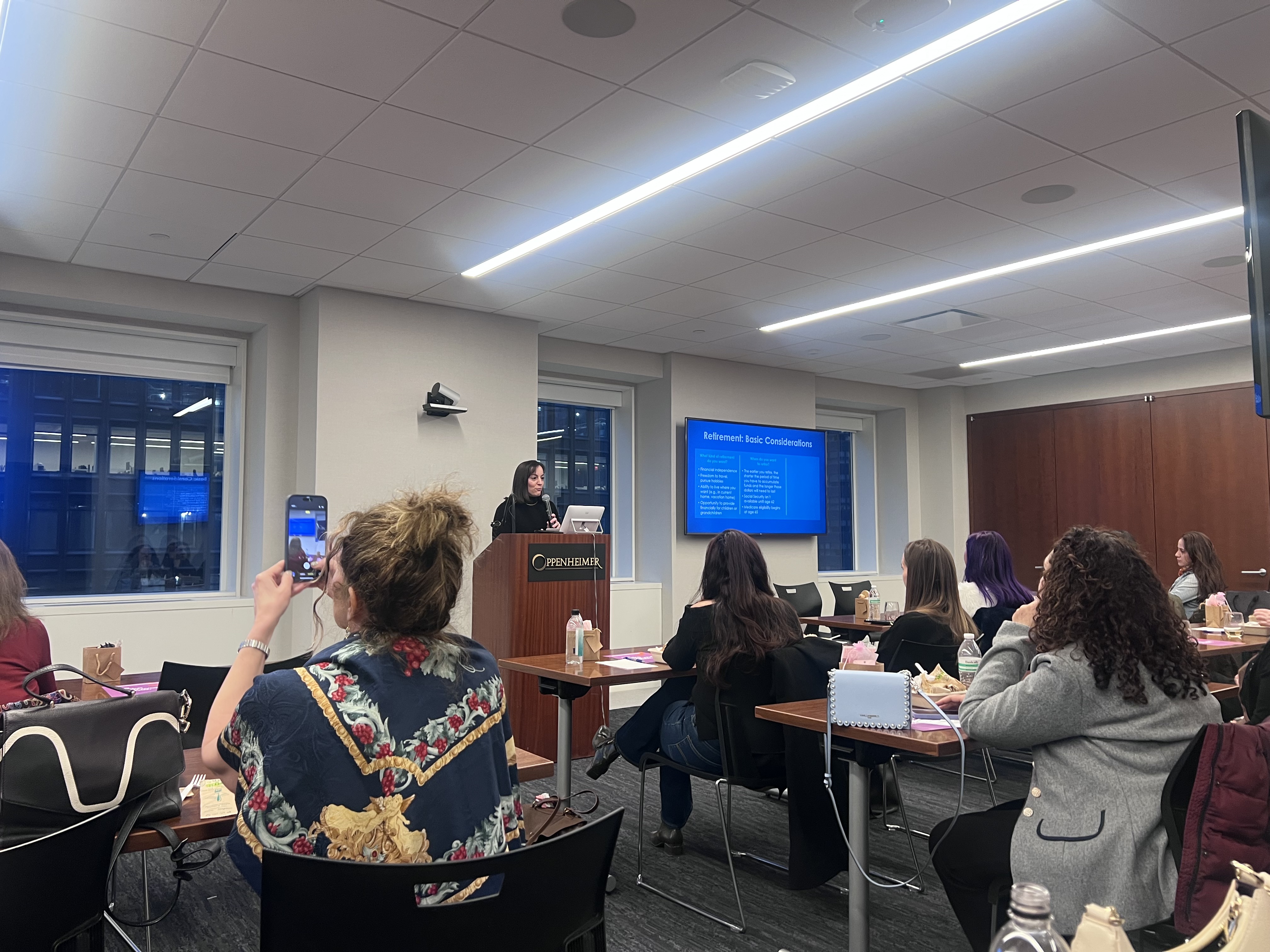 Morgan Newman (Oppenheimer & Co.) / Source: Pirix (EZ Newswire)