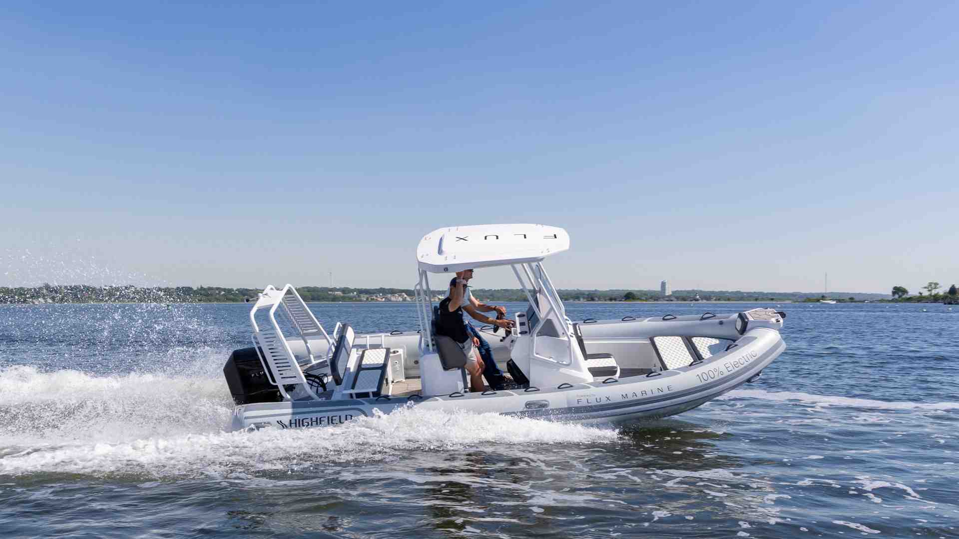 Outboard installation on a small workboat - 10 hp electric outboard boat motor
