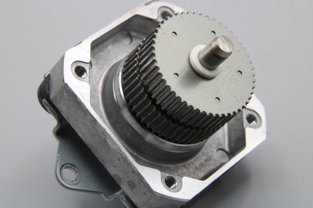 clean, compact electric motor - electric sailboat motor