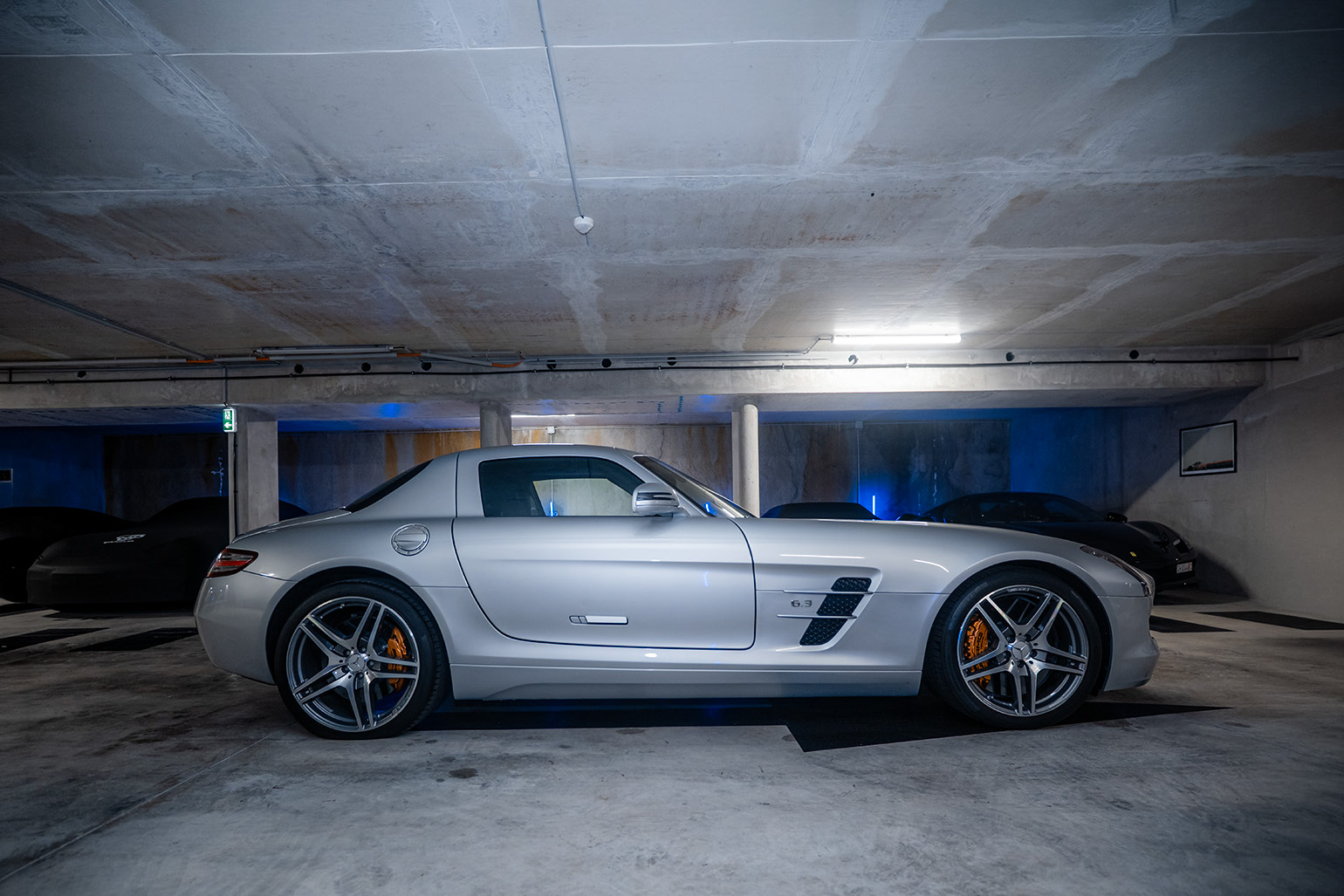 Mercedes-Benz SLS AMG - 2011 | Carsup
