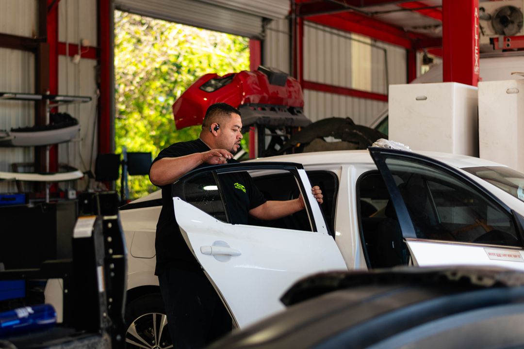 Hardy Collision | Houston Body Shop: Auto Collision Repair & Superior Care