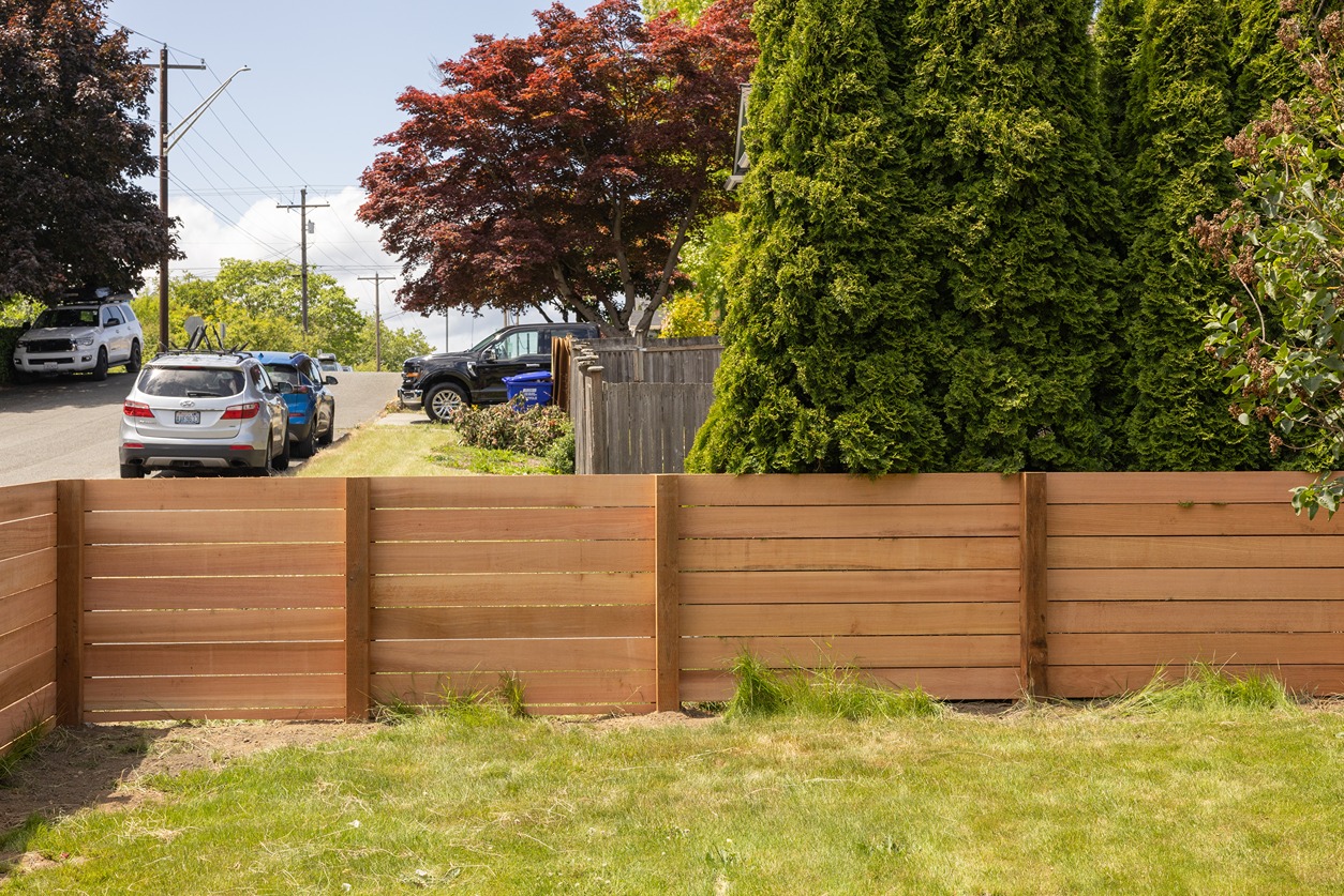 Horizontal Wood fence installations