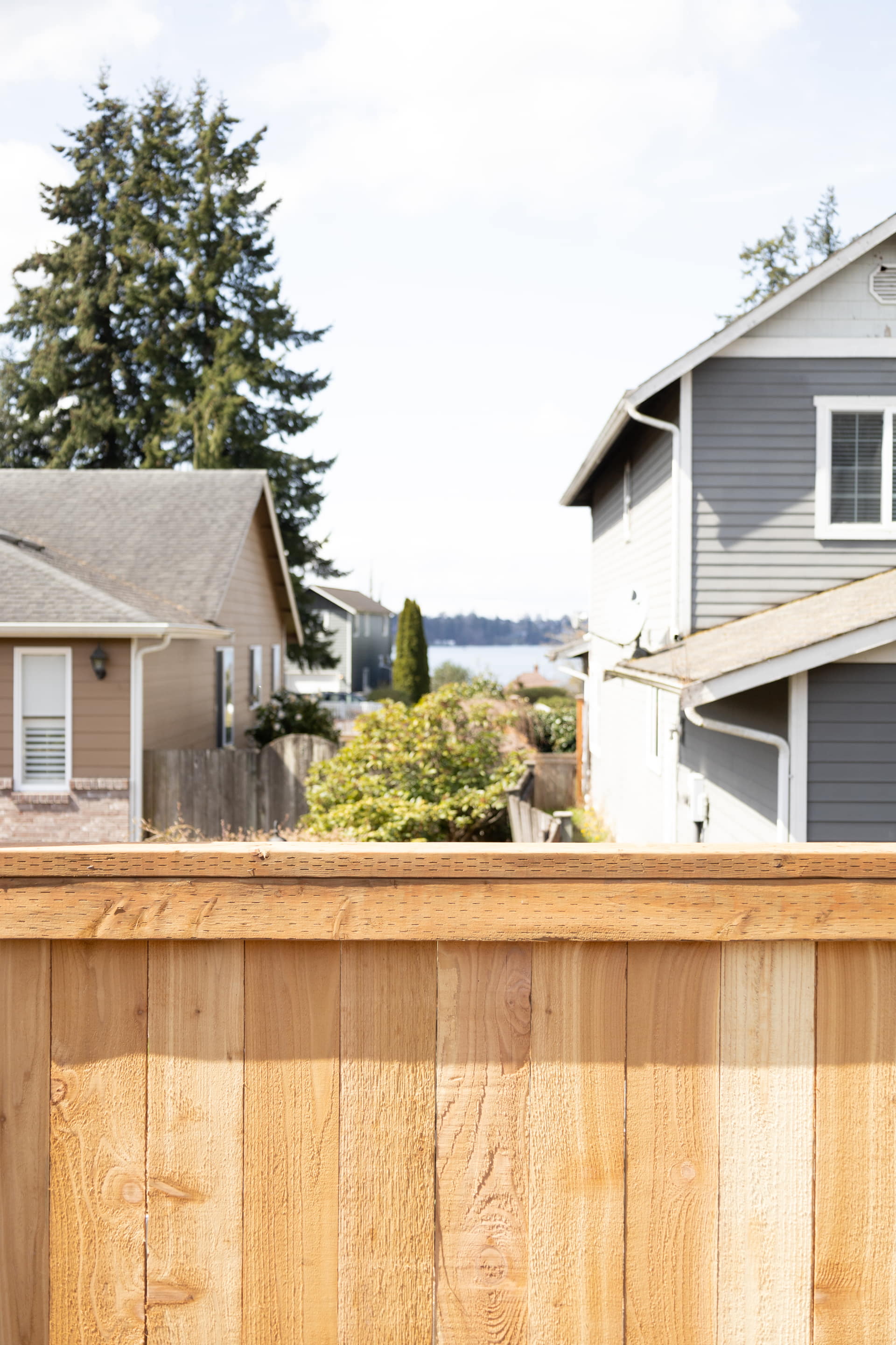 Lake Stevens 700-Foot Modified Panel Fence Completed in Just 3 Days After