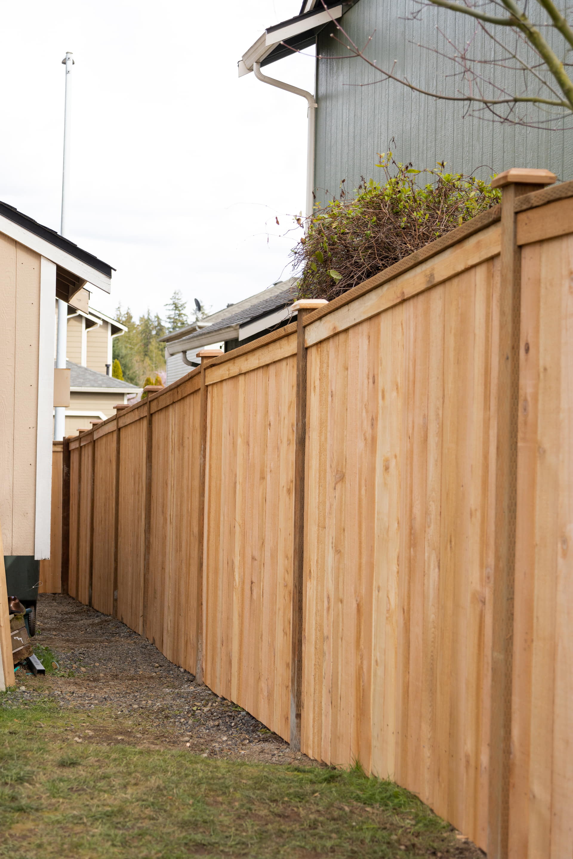 Lake Stevens 700-Foot Modified Panel Fence Completed in Just 3 Days After