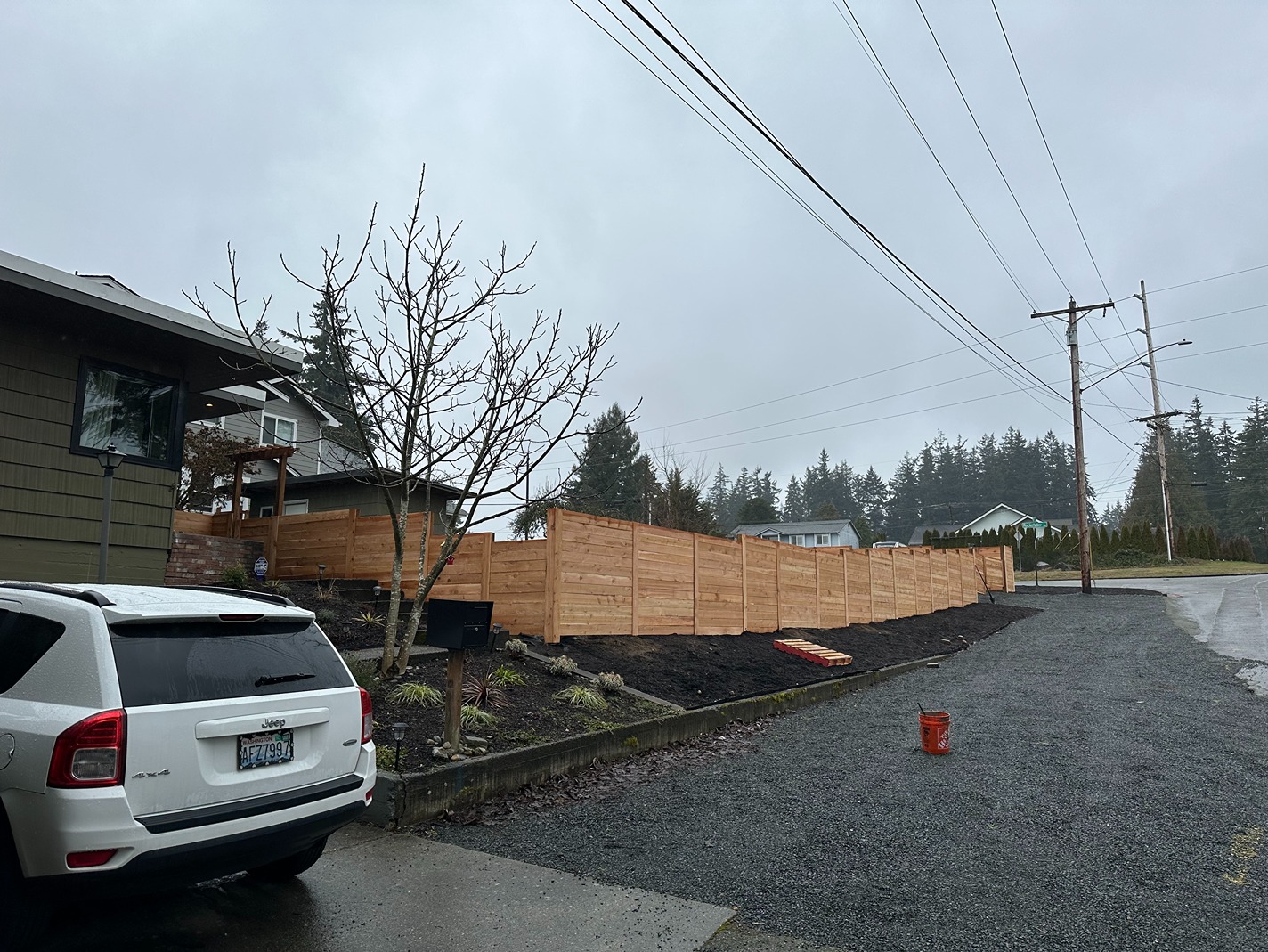 After Everett Yard Enclosed with Custom Horizontal Fence 