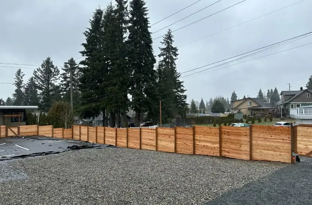 fence contractor in Monroe