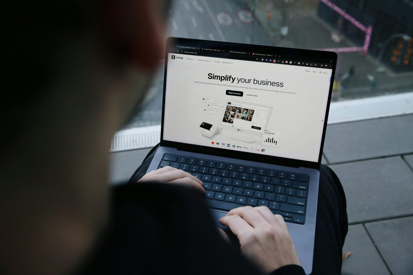 Alibaba Accio AI Agent Slashes Product Sourcing Time for Small Business