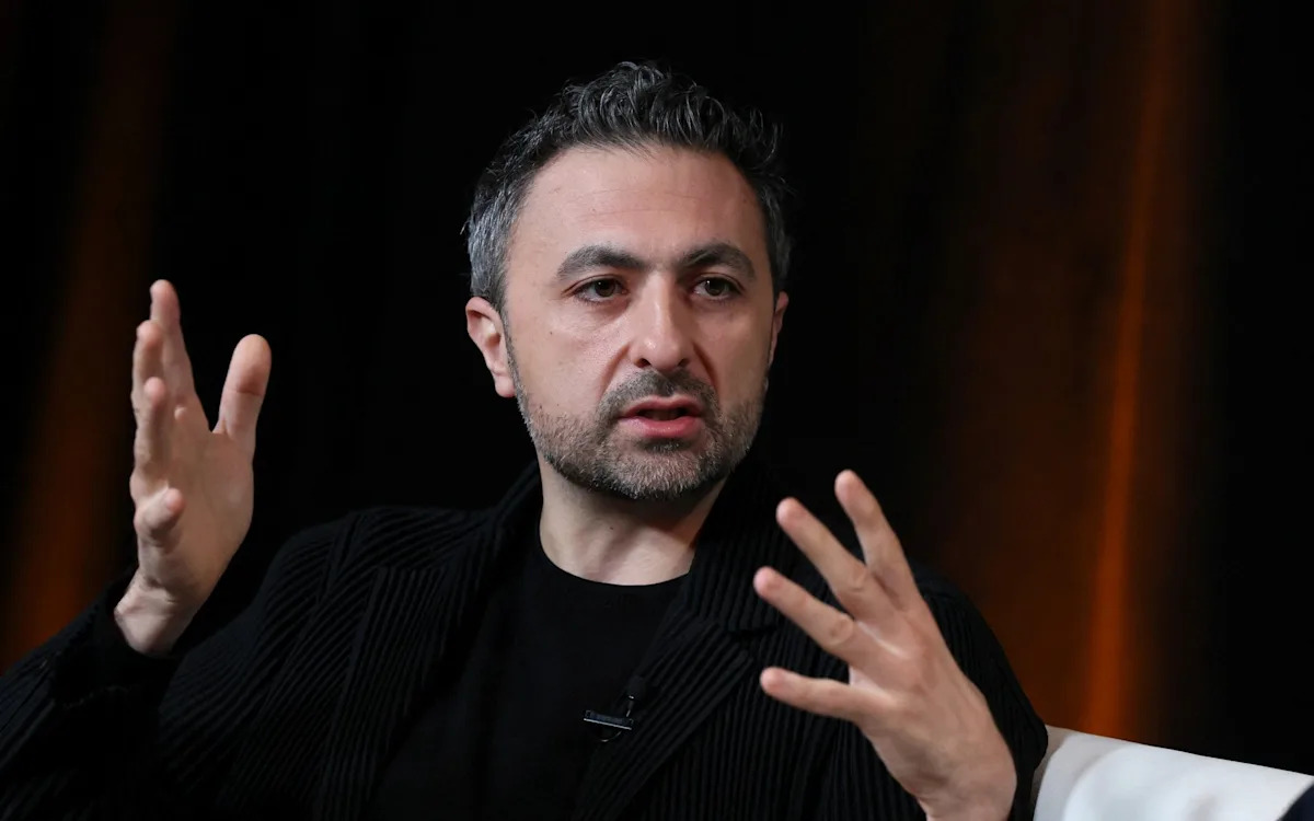 Microsoft AI Chief Warns Chatbots Could Fuel Psychosis