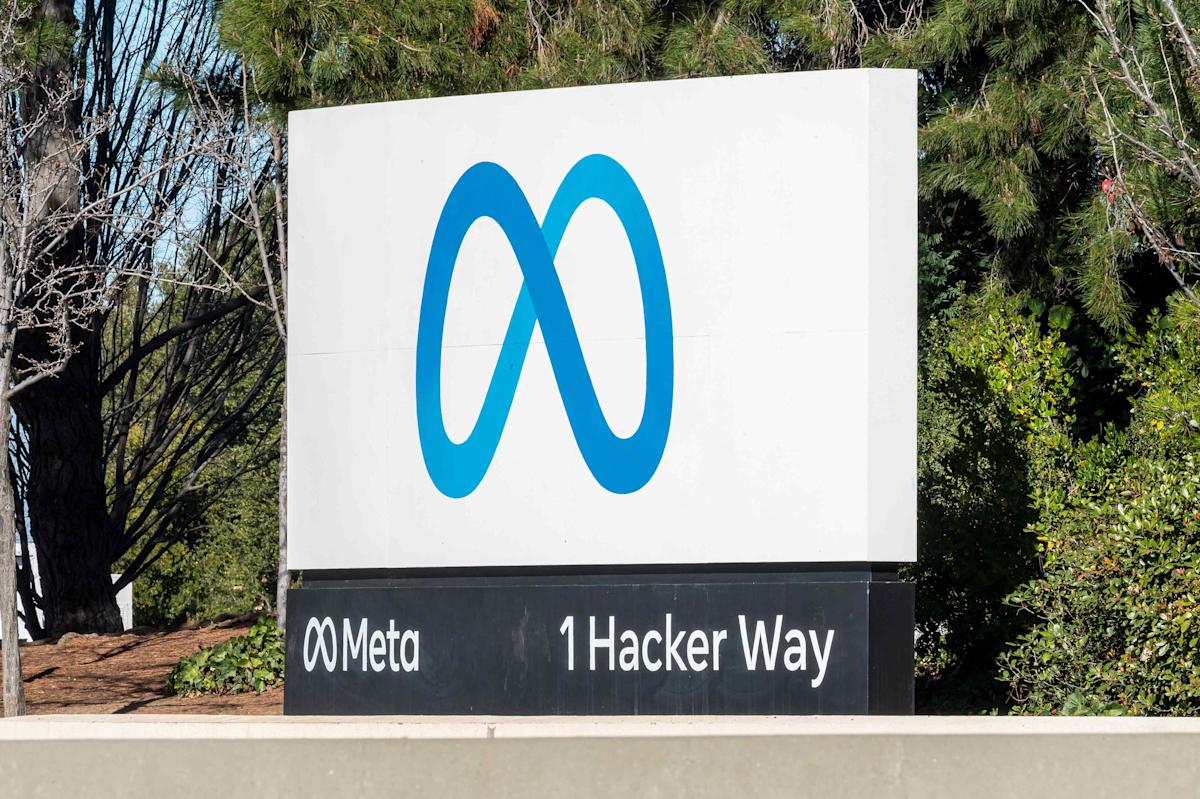 Meta Freezes AI Hiring as Costs Surge