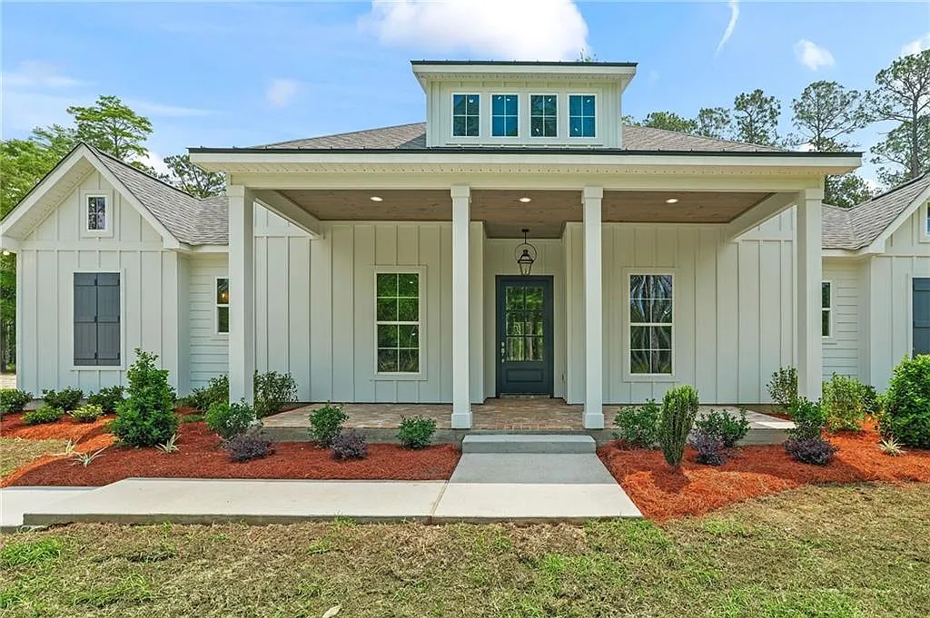 White home, Louisiana, Jenkins Homes