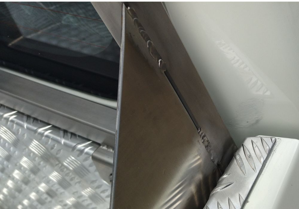 Alu Riffelblech_Autoauskleidungen_Metall_Südtirol