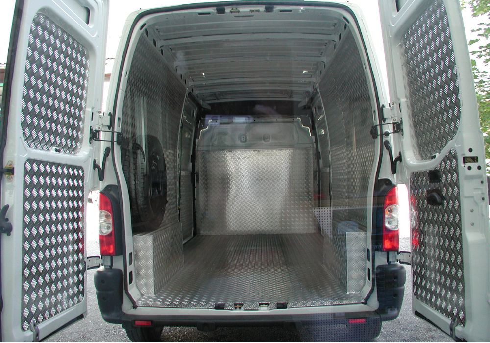 Alu Riffelblech_Autoauskleidungen_Metall_Südtirol