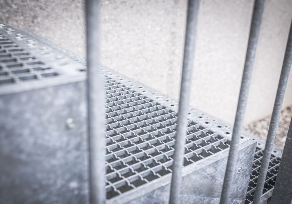 Gitterroststufen_Feuerverzint_Südtirol