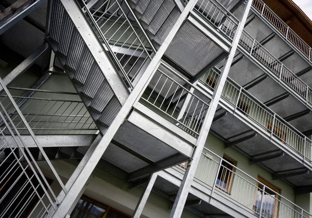 Fluchttreppe_Stahl feuerverzinkt