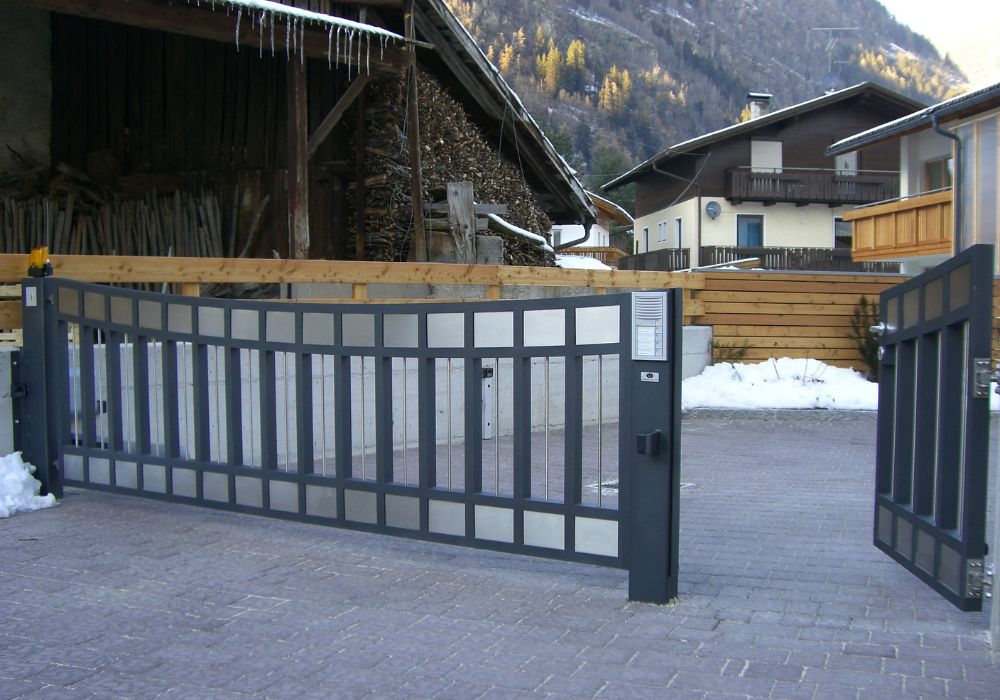 Tor_Edelstahl_Südtirol_Metall