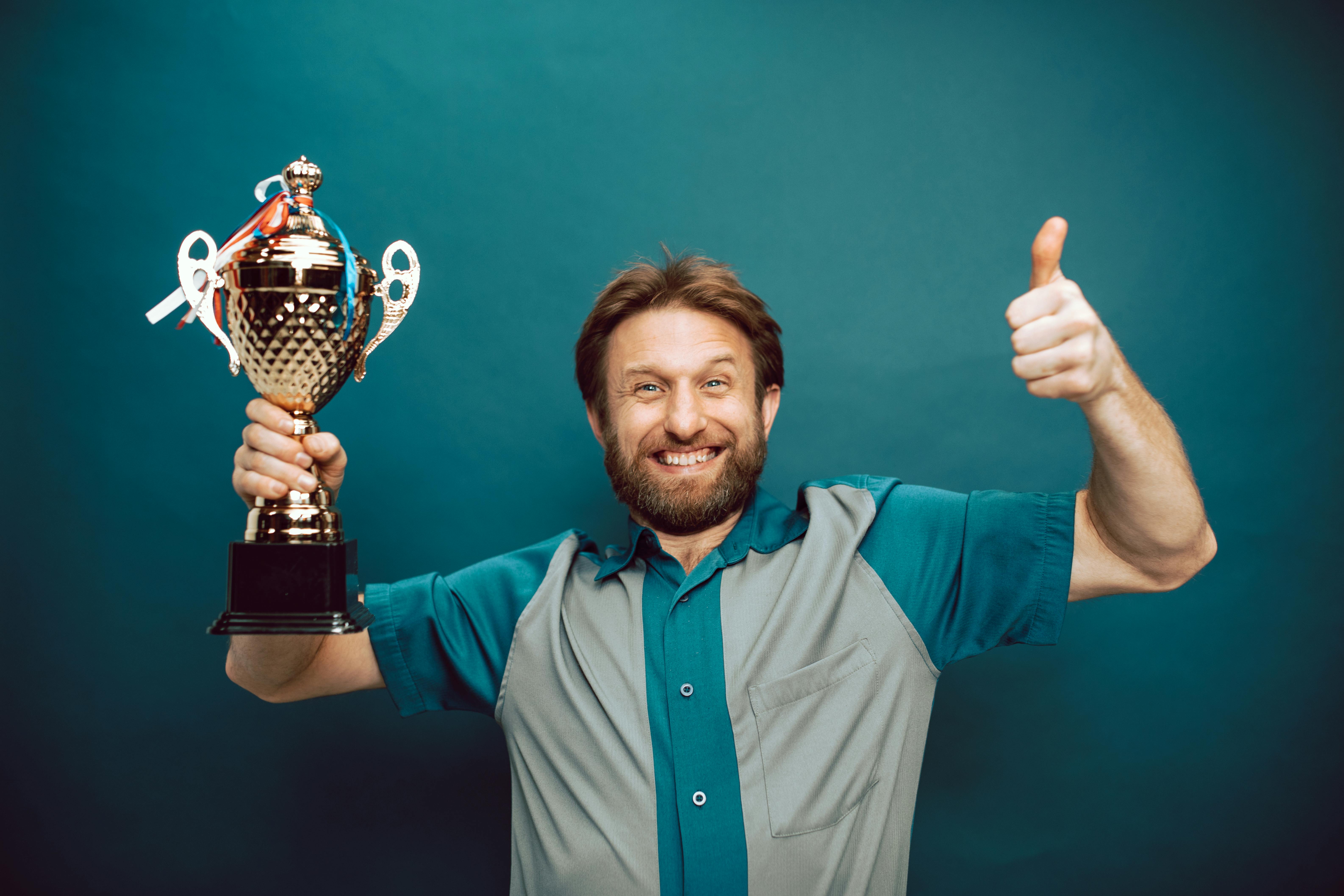 Is It Worth Becoming an Airbnb Superhost in 2025? Pros, Perks, and Pitfalls