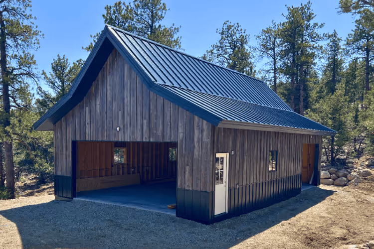 A garage in Colorado on skyline drive