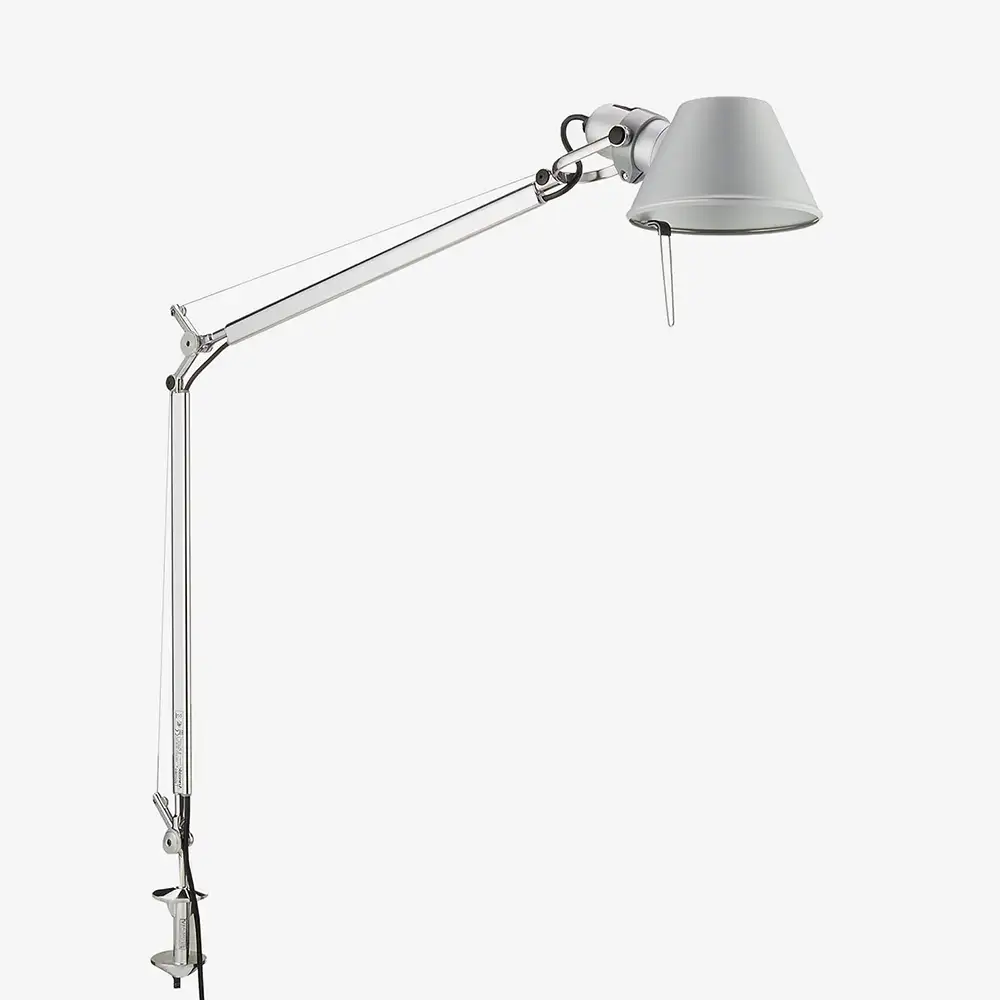 Artemide Tolomeo Tavolo Schreibtischleuchte aus Aluminium mit verstellbarem Gelenkarm und konischem Leuchtenschirm