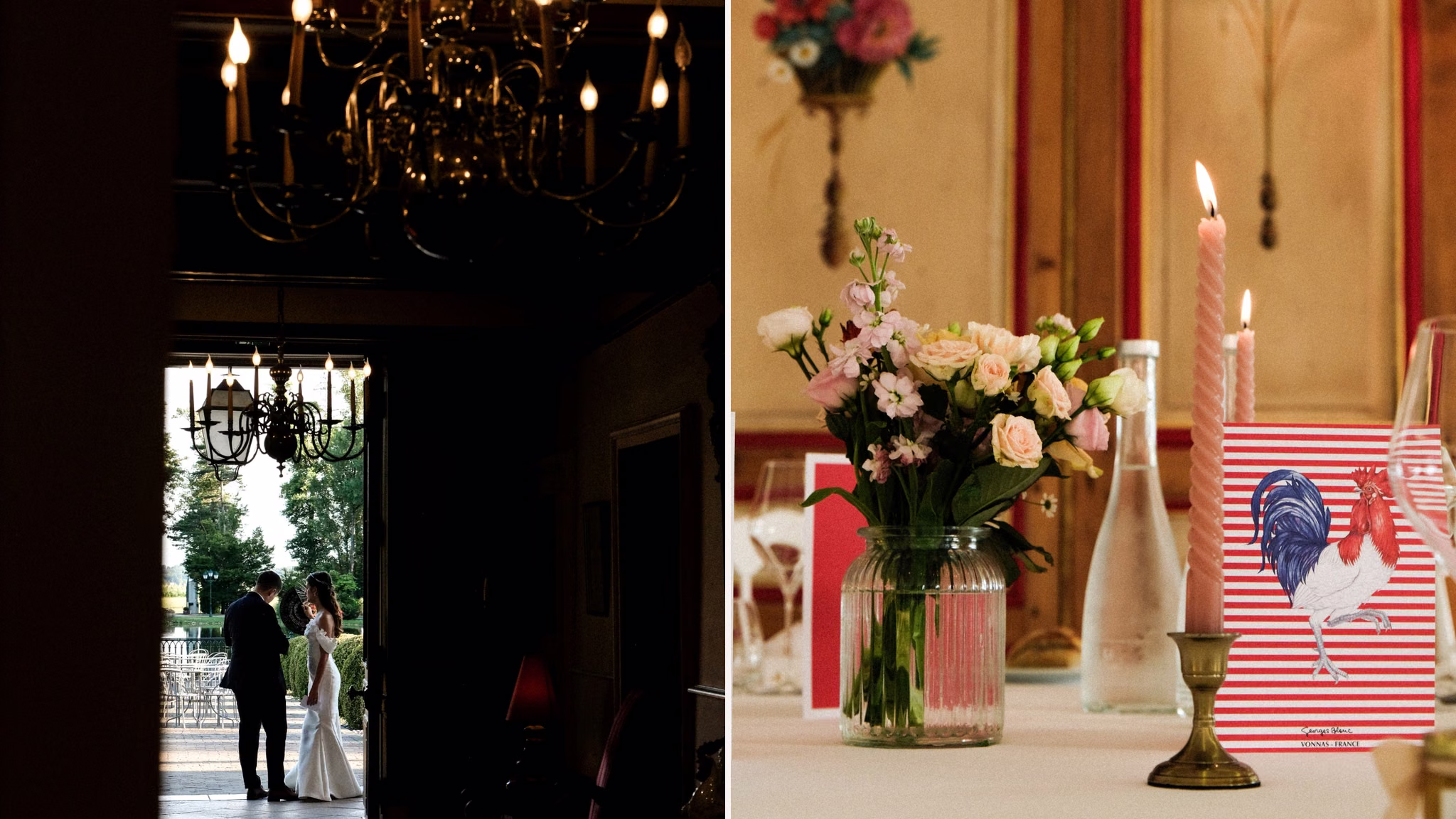 Les mariés échangent sous les lustres du château, à côté d’une table décorée de fleurs roses et de bougies.