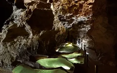 stalactites à l'aven armand