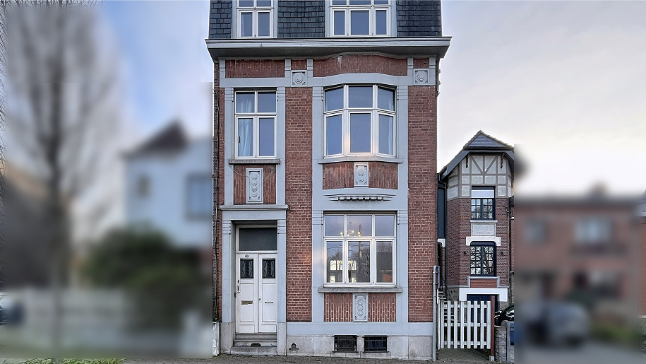 Maison de maître à réinventer : 4ch et 400m² de jardin