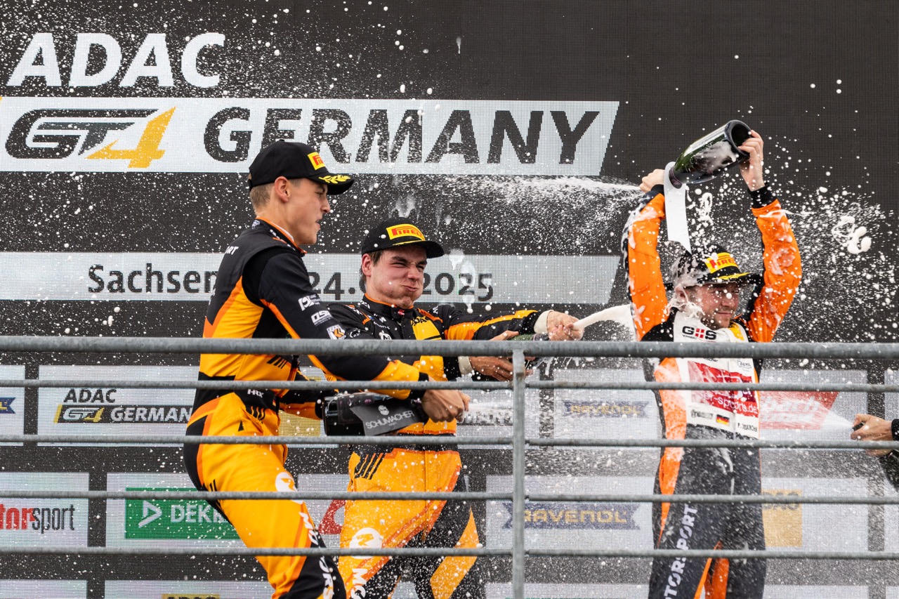 NachberichtGT4 Germany Sachsenring 