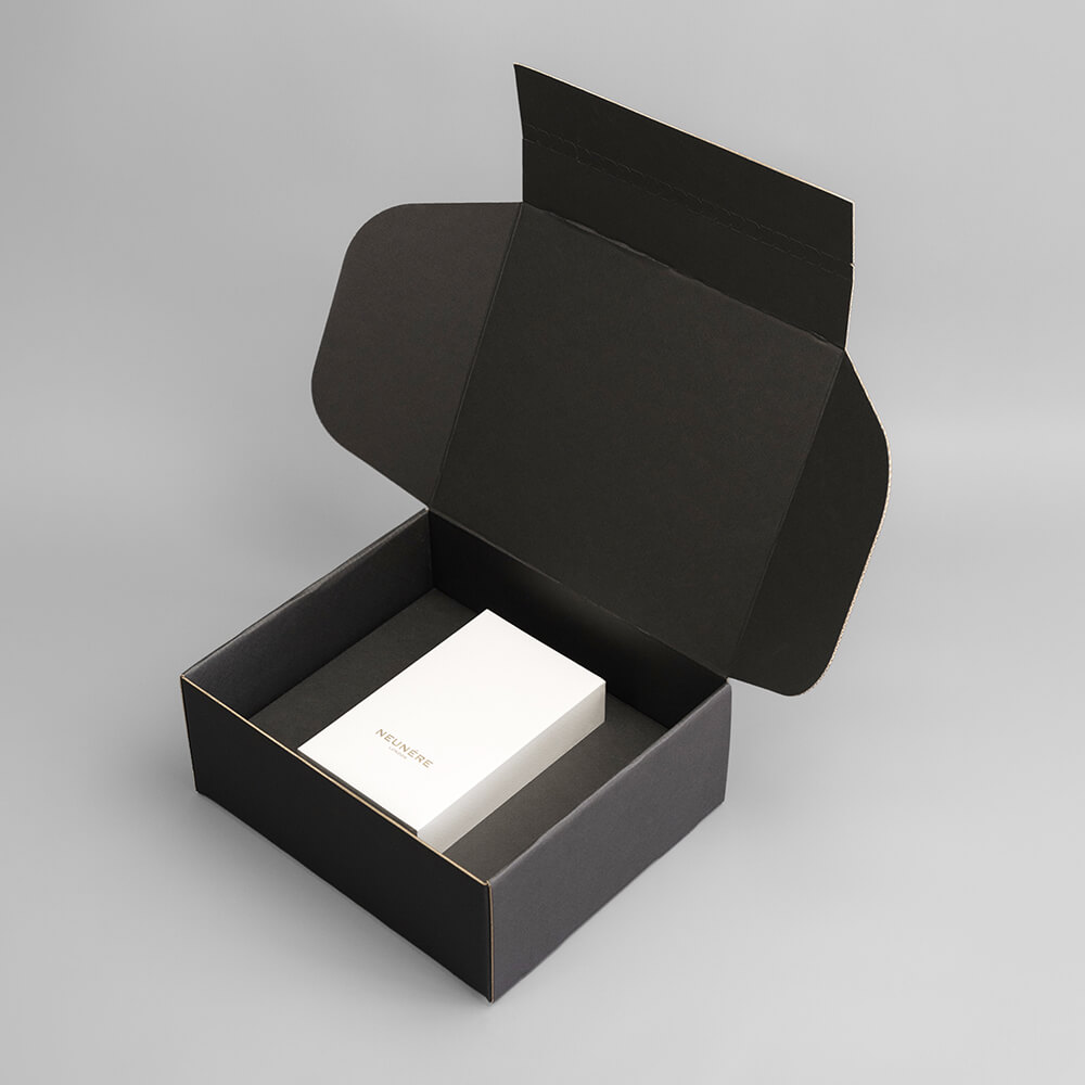 Neunére Perfume shipping packaging