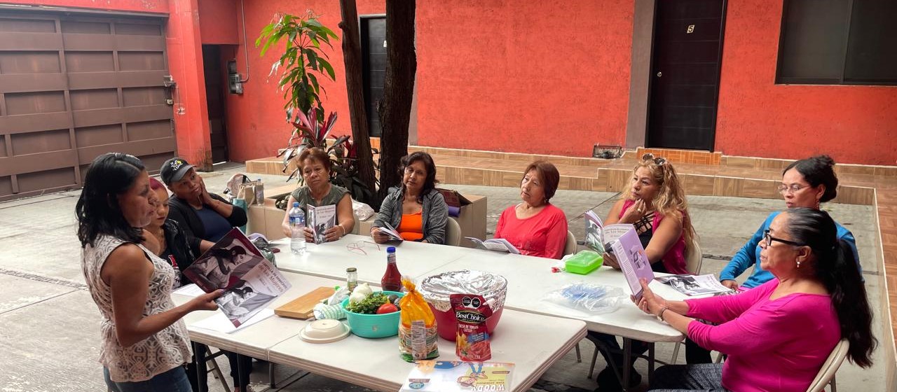 Mejora Gobierno de Morelos salud y autonomía de las mujeres con recetario saludable