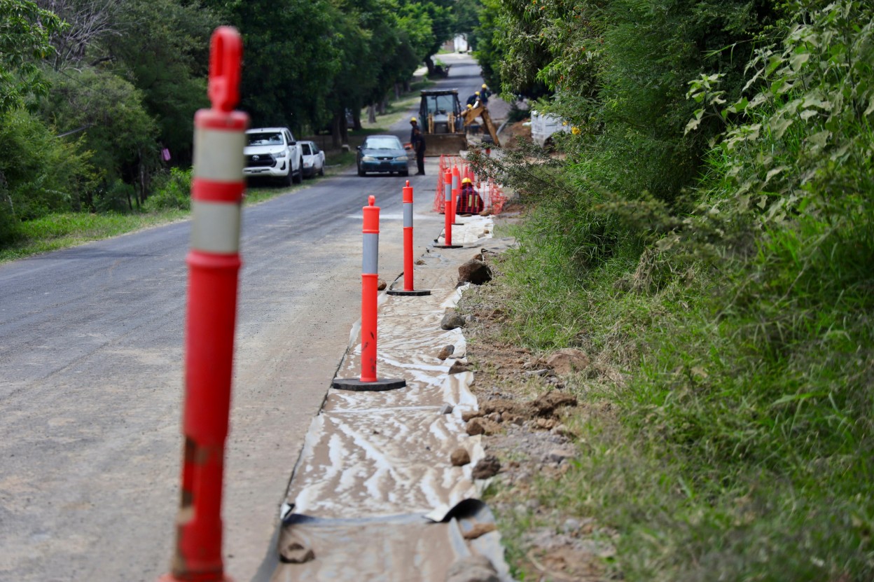 Avanza sustitución de línea de conducción de agua potable en Tlacotepec
