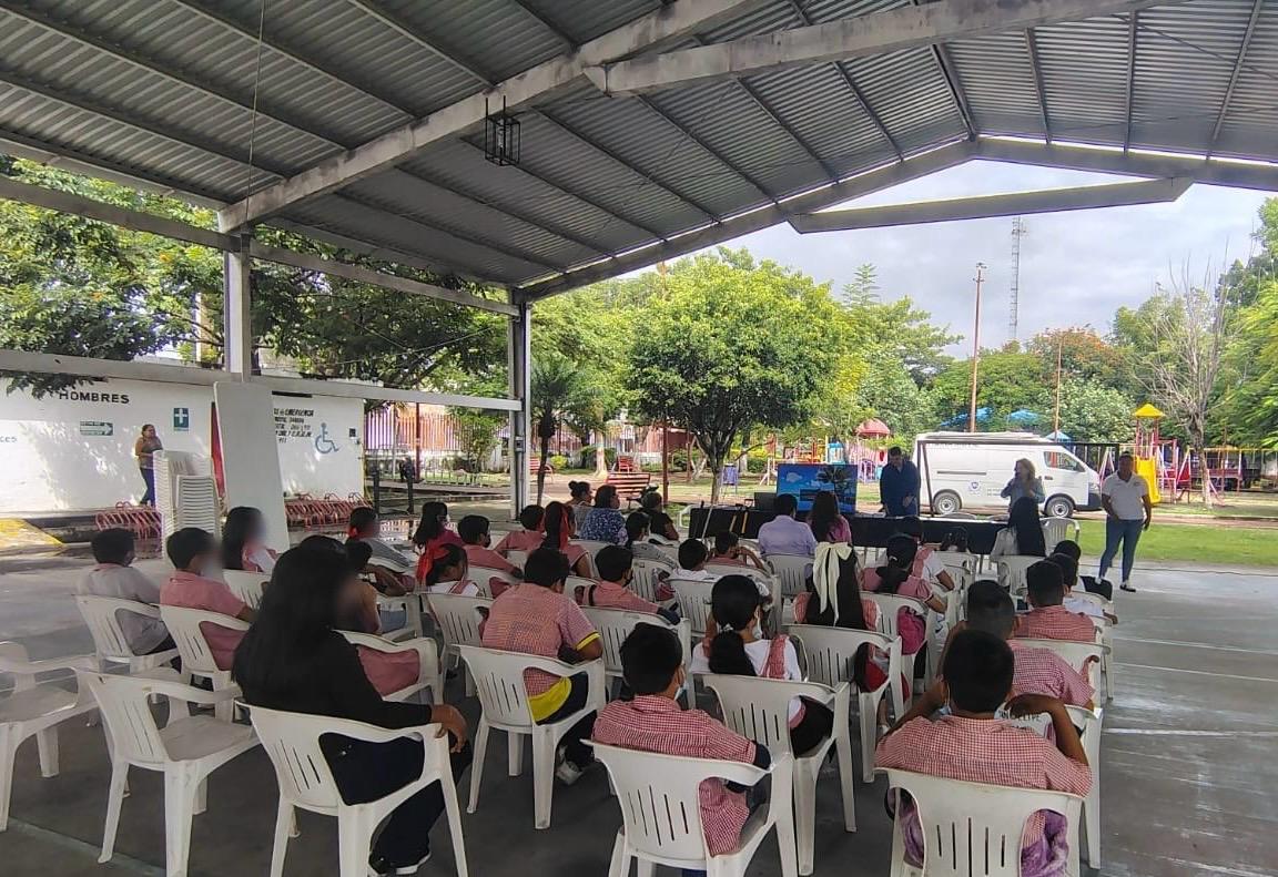 Llega unidad móvil de la Comisión de Búsqueda de Personas a Puente de Ixtla